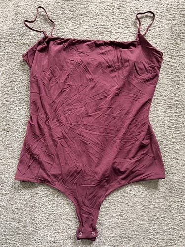 Creamy fabrics body - body, string