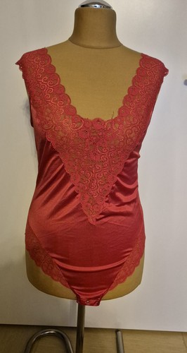 Roter body 44 - roter, gr.44